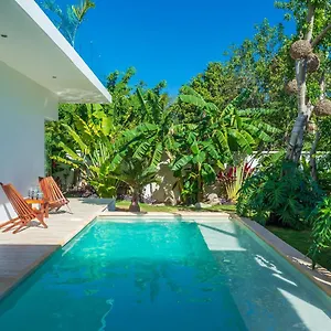  Holiday home Calma, Chic & Mexican Villa, A True Oasis Pool, Security